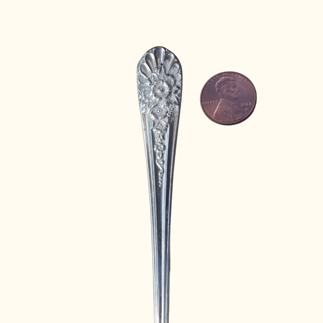 Jubilee (medium) - Spoon Ring