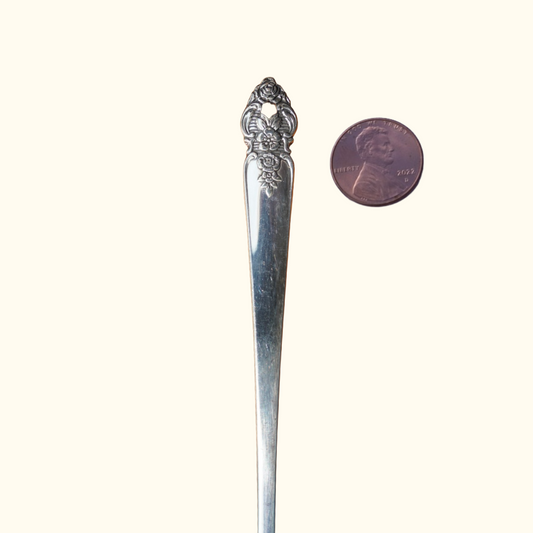Distinction (small) - Spoon Ring
