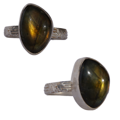 Labradorite Ring - Size 11.5