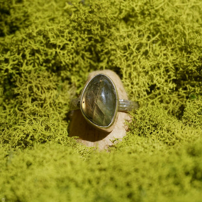 Labradorite Ring - Size 11.5